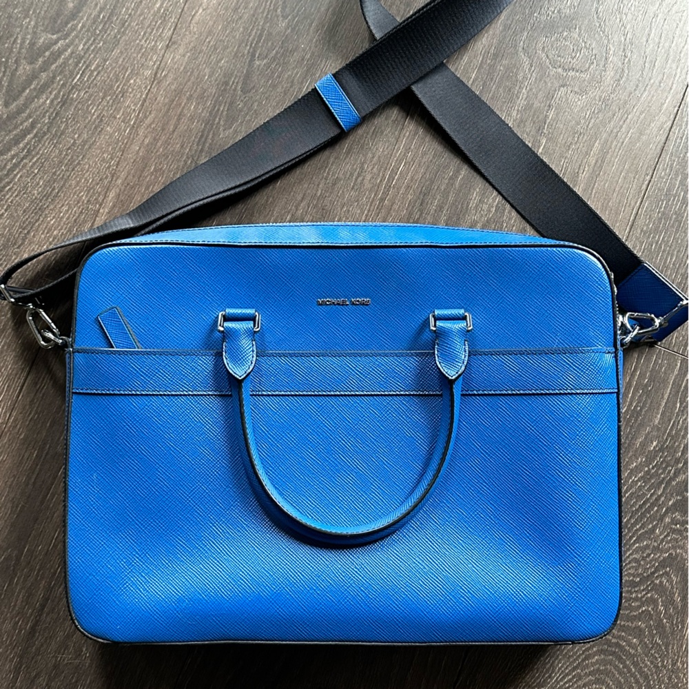 Michael Kors Compurt Bag